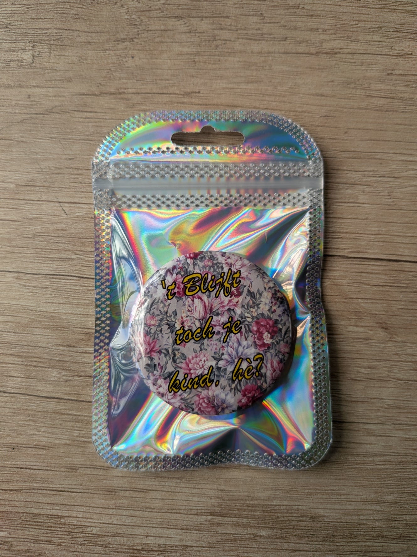 Retro Button: Iconische Bloemetjesjurk